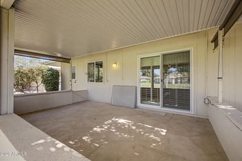 9710 Shasta Dr, Sun City, AZ 85351