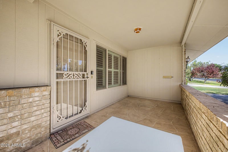 9710 Shasta Dr, Sun City, AZ 85351