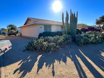 9711 Hawthorn Ct, Sun City, AZ 85351