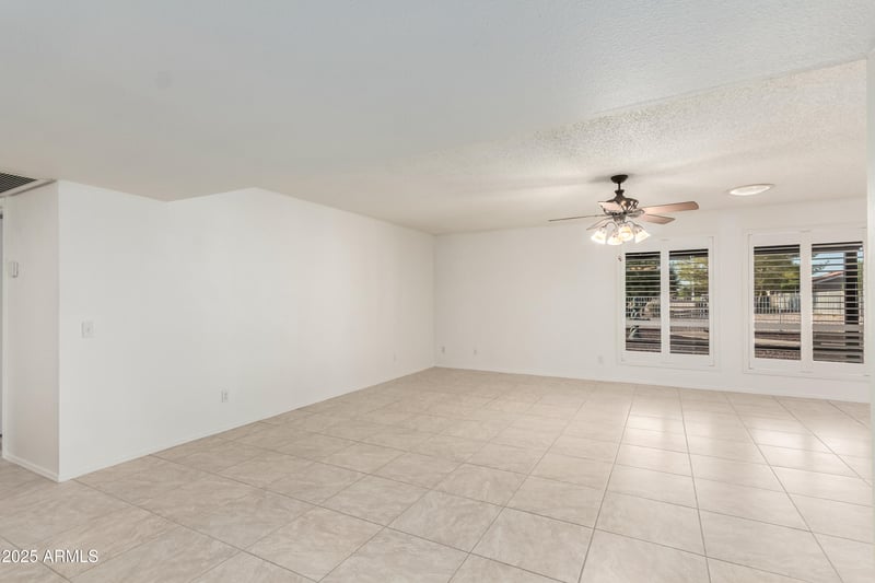 9714 Cochise Pl, Sun Lakes, AZ 85248