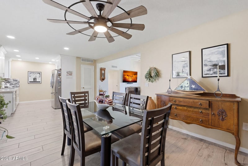 9714 W Brokenstone Dr, Sun City, AZ 85351