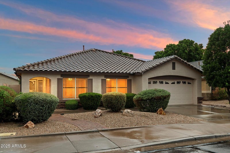 9715 Osage Ave, Mesa, AZ 85212