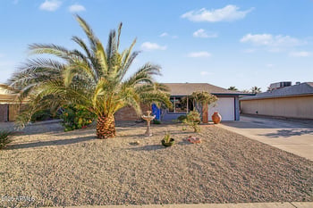 9715 Desert Hills Dr, Sun City, AZ 85351