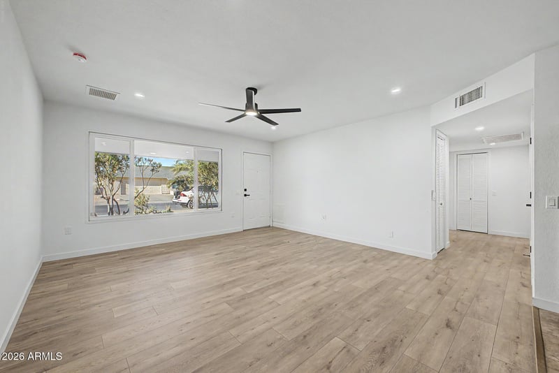 9715 Desert Hills Dr, Sun City, AZ 85351
