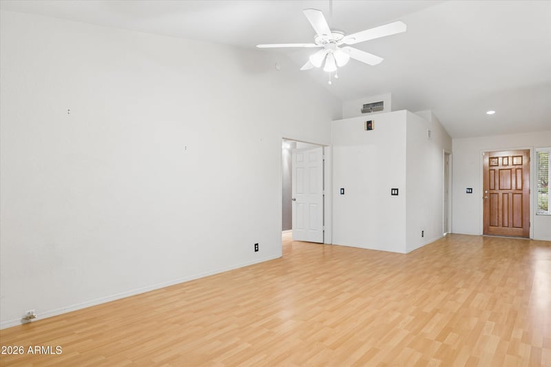 9715 W Mcrae Way, Peoria, AZ 85382