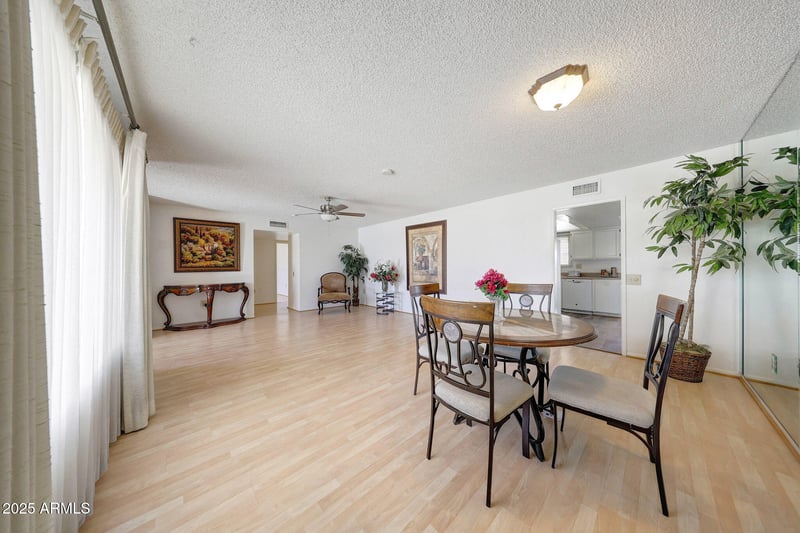 9715 Wrangler Dr, Sun City, AZ 85373