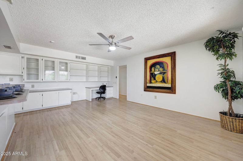 9715 Wrangler Dr, Sun City, AZ 85373