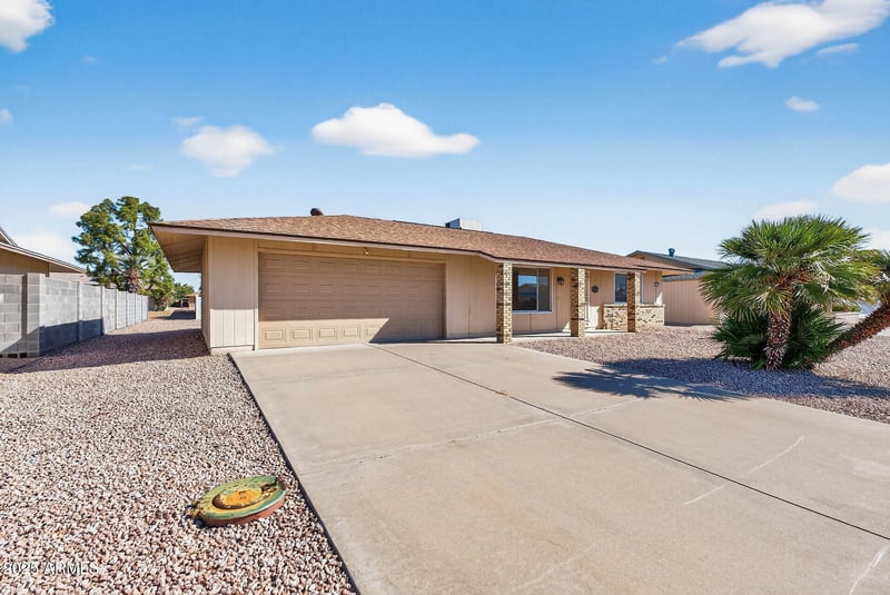 9716 Desert Hills Dr, Sun City, AZ 85351