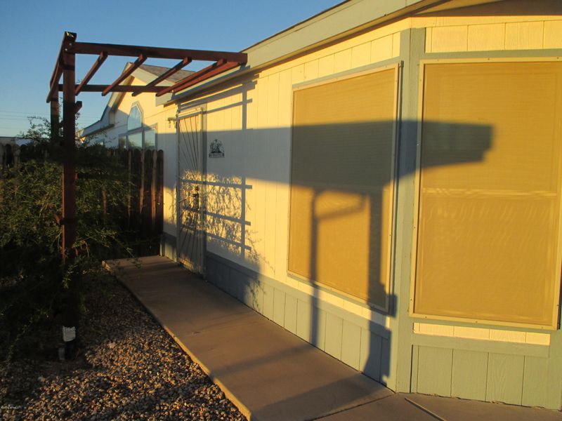 9716 E Empress Ave, Mesa, AZ 85208