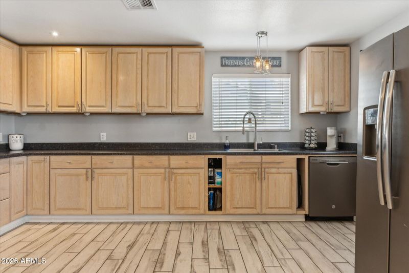 9716 N 55th Ave, Glendale, AZ 85302