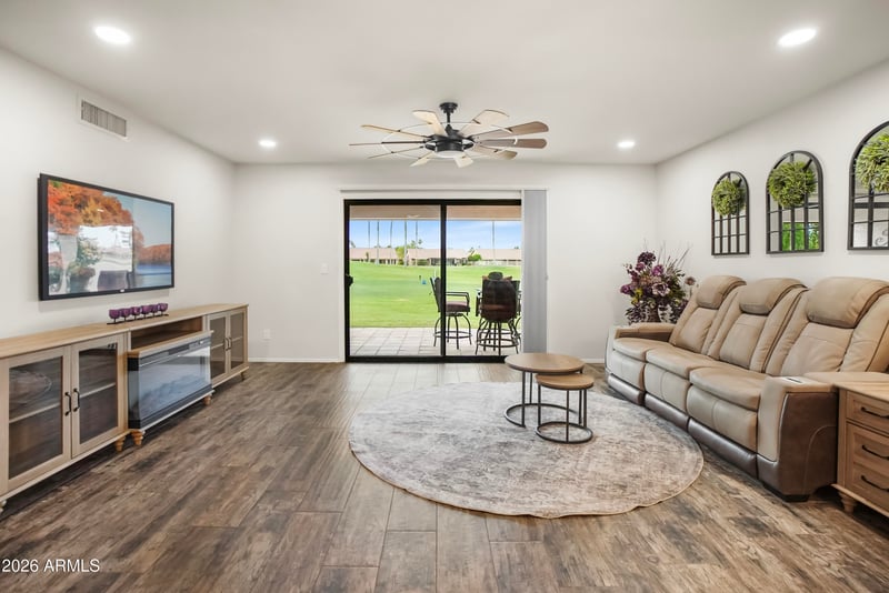 9716 Tonto Ln, Peoria, AZ 85382