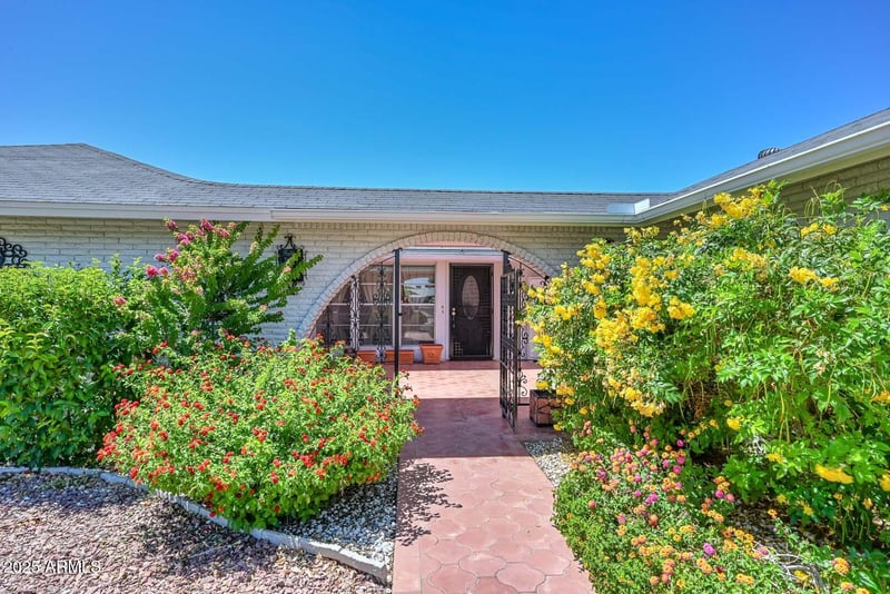 9717 Spanish Moss Ln, Sun City, AZ 85373