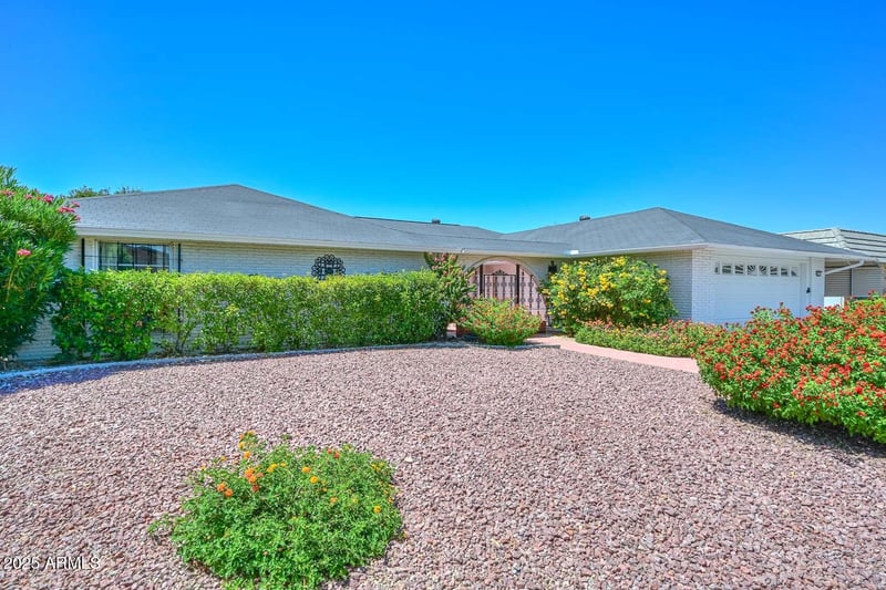 9717 Spanish Moss Ln, Sun City, AZ 85373