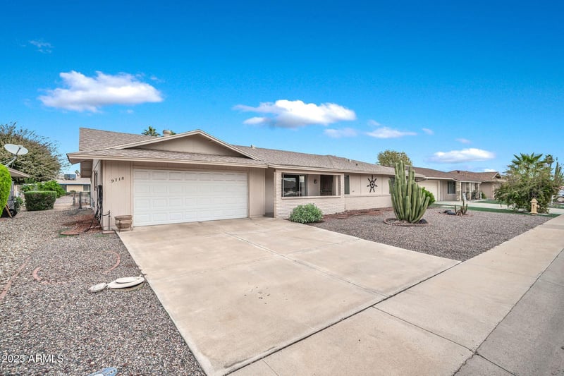 9718 Terrace Ln, Sun City, AZ 85373