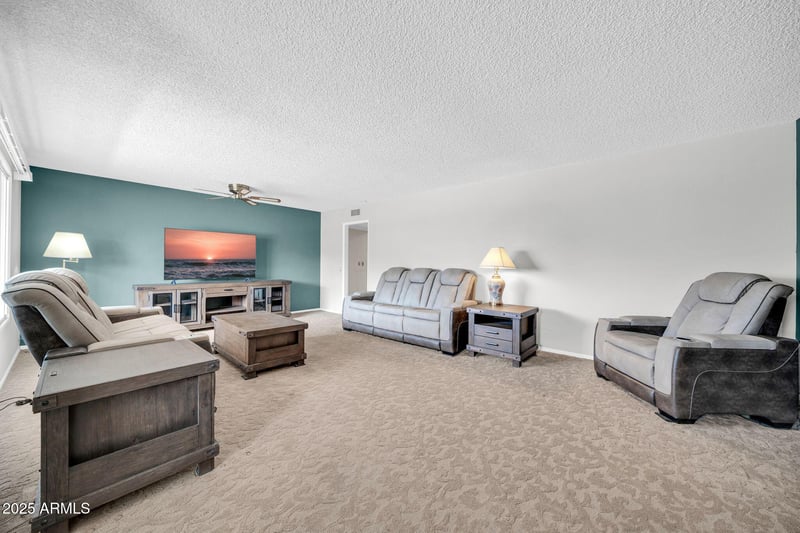 9718 Terrace Ln, Sun City, AZ 85373