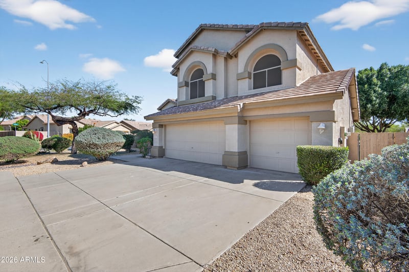 9719 Navarro Ave, Mesa, AZ 85209