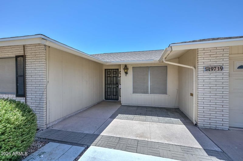 9719 W Newport Dr, Sun City, AZ 85351