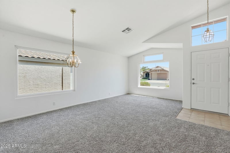 972 E Constitution Dr, Chandler, AZ 85225