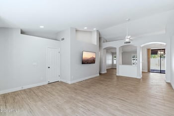 9720 Escuda Dr, Peoria, AZ 85382