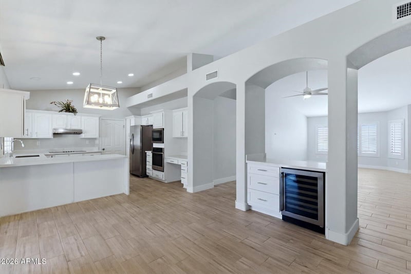 9720 Escuda Dr, Peoria, AZ 85382