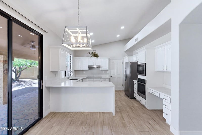 9720 Escuda Dr, Peoria, AZ 85382