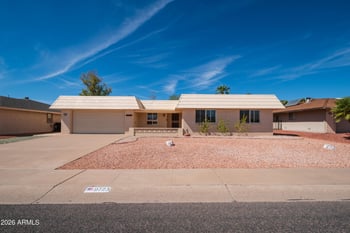 9723 W Briarwood Cir, Sun City, AZ 85351