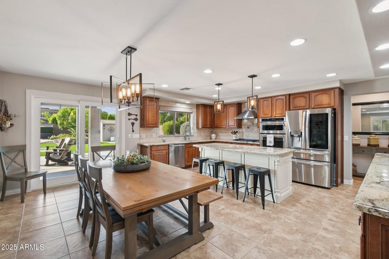 9724 Running Deer Trl, Peoria, AZ 85383