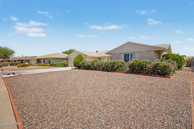 9726 W Hutton Dr, Sun City, AZ 85351