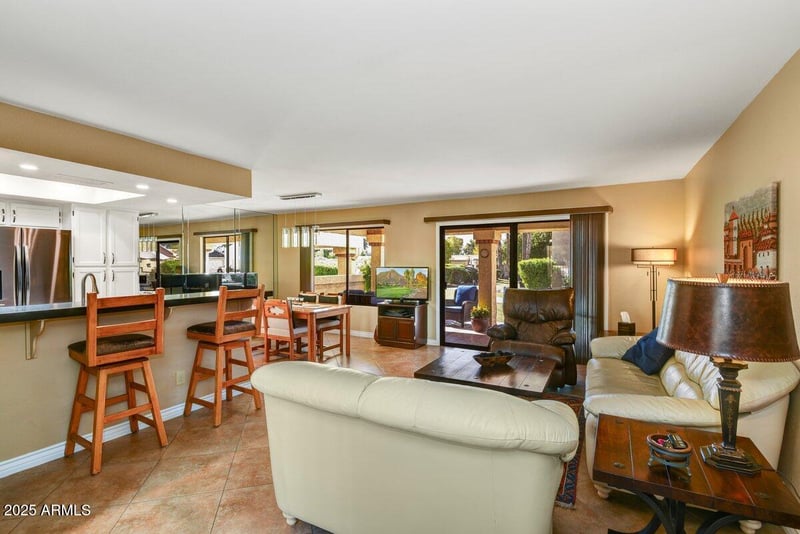 9727 Kerry Ln, Peoria, AZ 85382