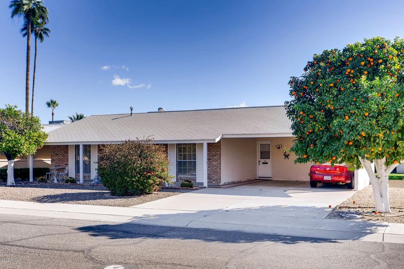 9727 N 105th Dr, Sun City, AZ 85351