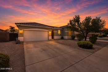 9727 182nd Ln, Waddell, AZ 85355