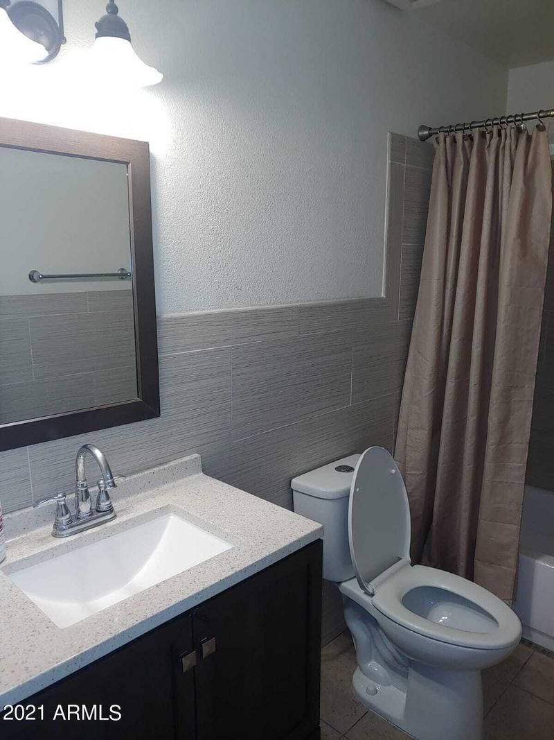 9727 N 57th Ave, Glendale, AZ 85302