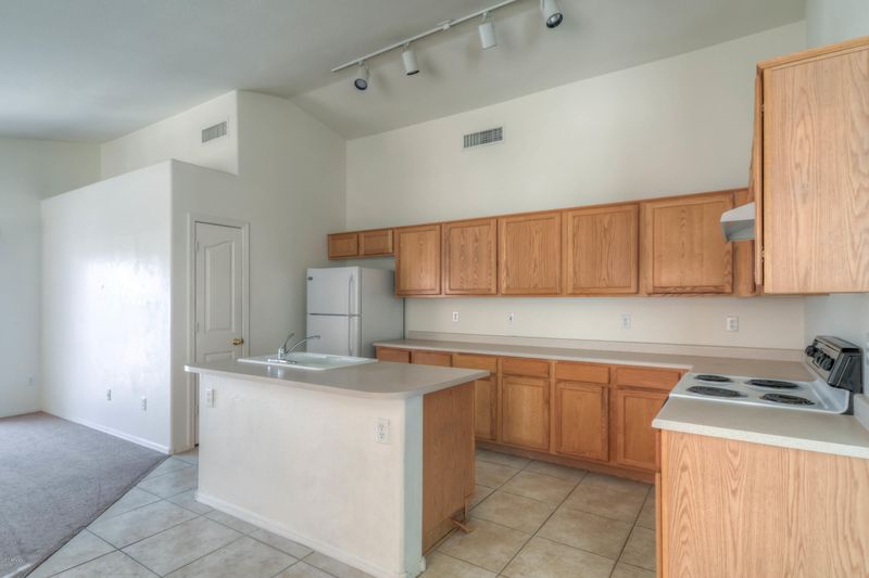 9730 E Knowles Ave, Mesa, AZ 85209
