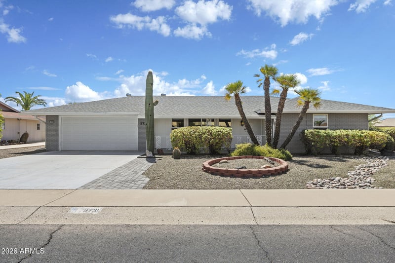 9731 W Brokenstone Dr, Sun City, AZ 85351