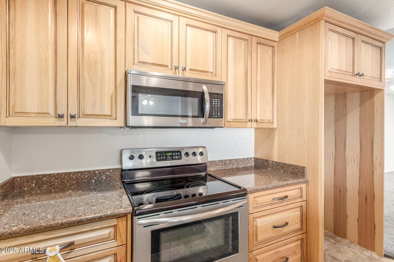 9732 W Newport Dr, Sun City, AZ 85351