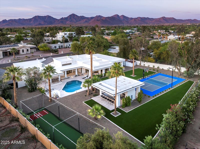 9733 Clinton St, Scottsdale, AZ 85260