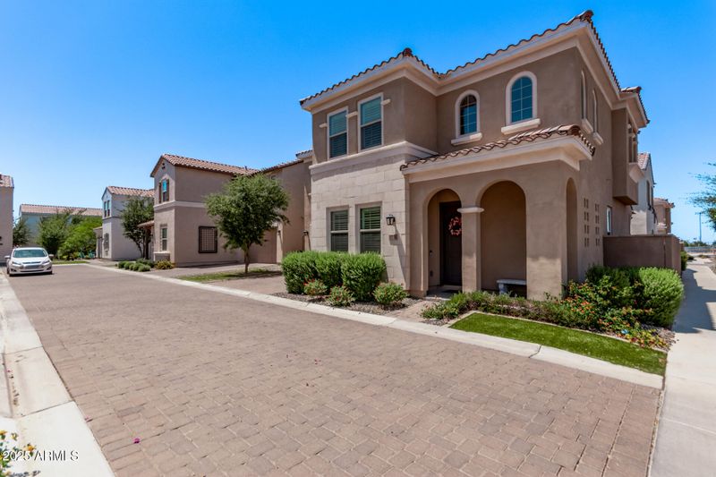 9733 E Axle Ave, Mesa, AZ 85212