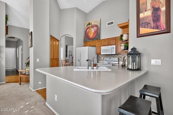 9733 E Holiday Way, Sun Lakes, AZ 85248
