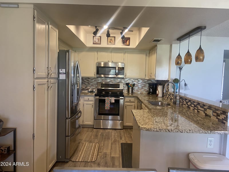 9734 Kerry Ln, Peoria, AZ 85382