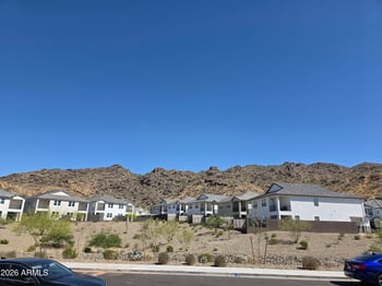 9734 11th Pl, Phoenix, AZ 85042