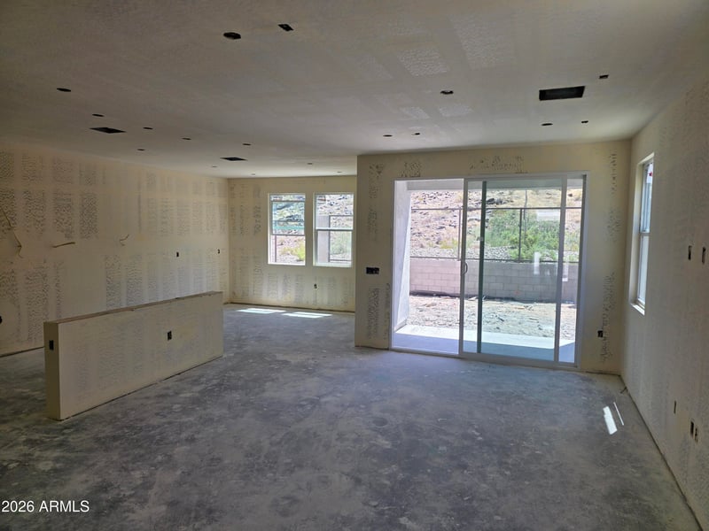 9735 S 12th St S, Phoenix, AZ 85042