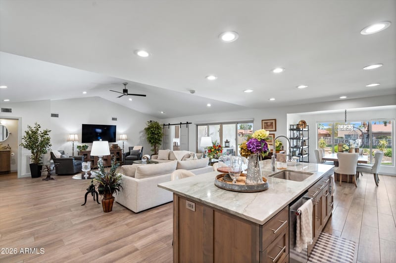 9736 E Watford Way E, Sun Lakes, AZ 85248