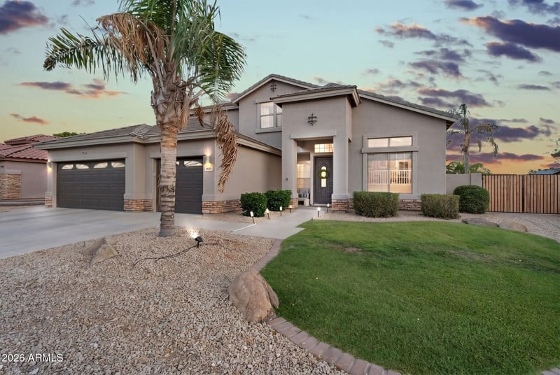9737 E Lobo Ave, Mesa, AZ 85209