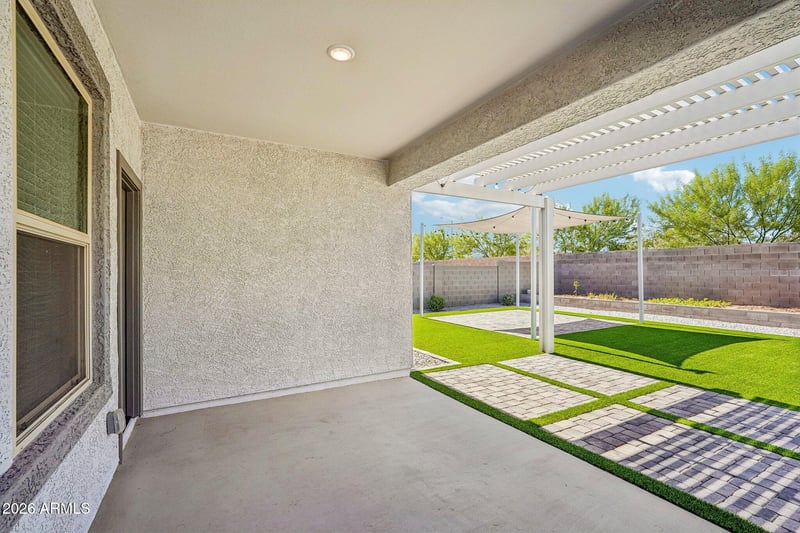 9737 Agora Ln, Tolleson, AZ 85353