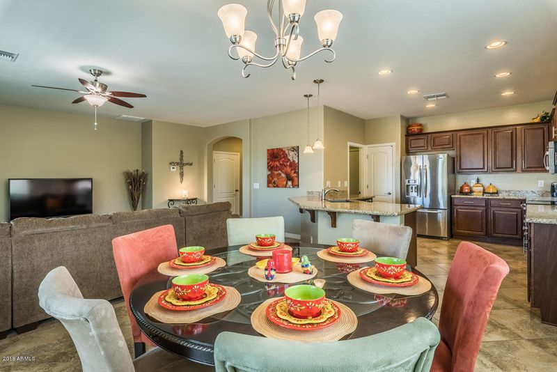 974 E Rojo Way, Gilbert, AZ 85297
