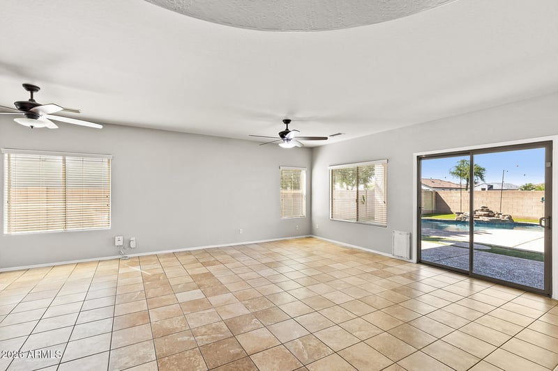 974 E Sun Valley Farms Ln, San Tan Valley, AZ 85140