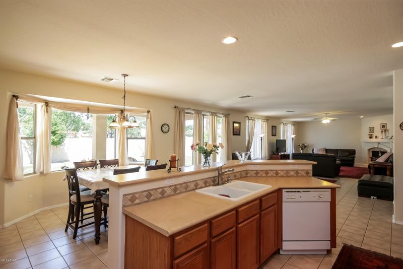 9740 E Lompoc Ave, Mesa, AZ 85209