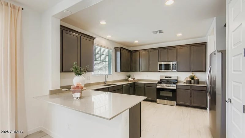 9741 Catalina Dr, Phoenix, AZ 85037