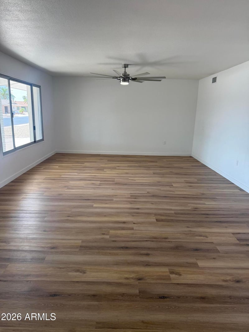 9742 W Alabama Ave, Sun City, AZ 85351