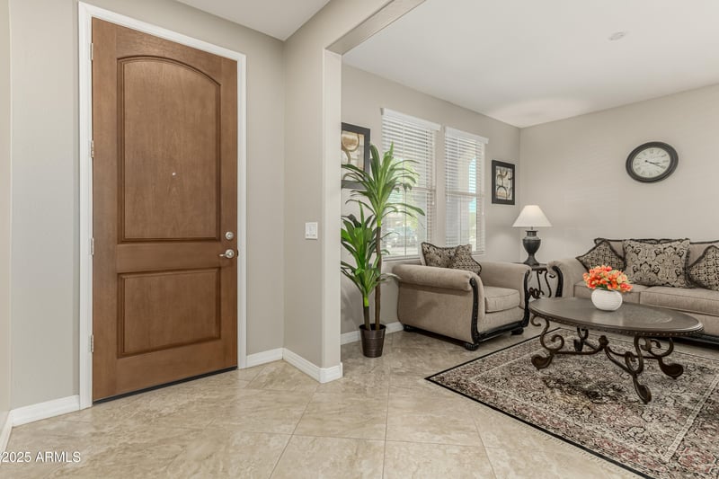 9747 Sands Dr, Peoria, AZ 85383